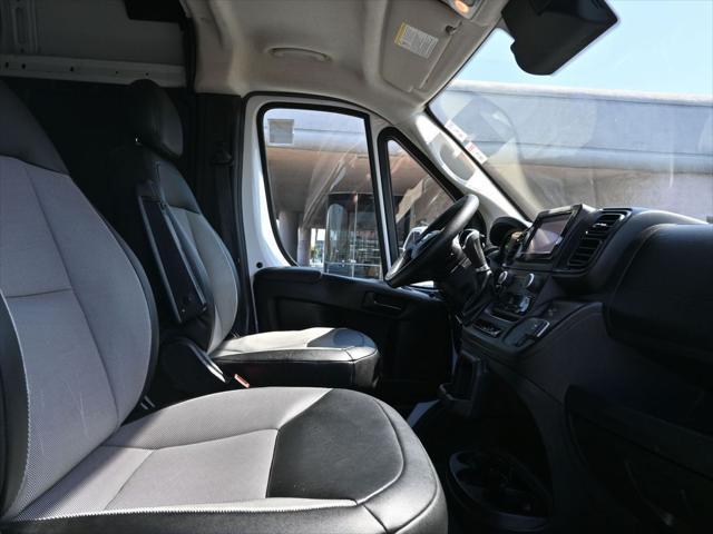 Photo of 2023 Bright White Clearcoat RAM ProMaster 2500