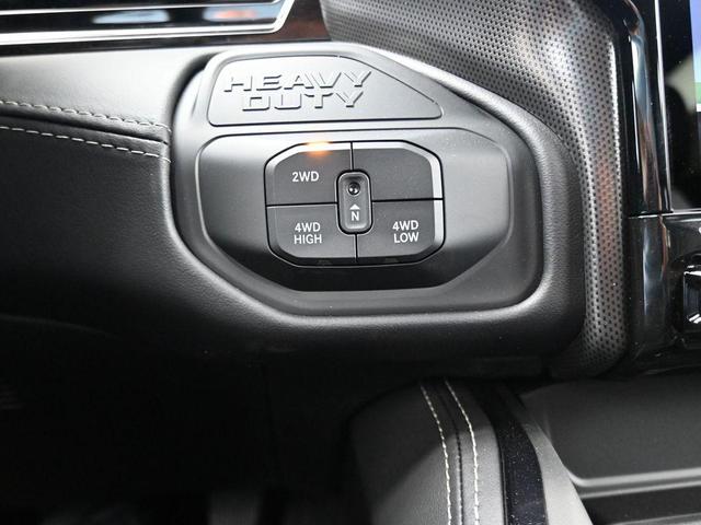 Photo of 2025 Granite Crystal Metallic Clearcoat RAM 3500
