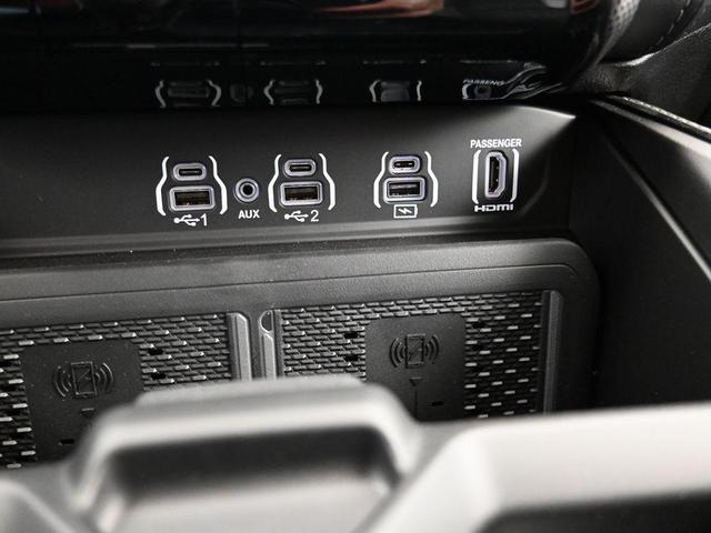 Photo of 2025 Granite Crystal Metallic Clearcoat RAM 3500