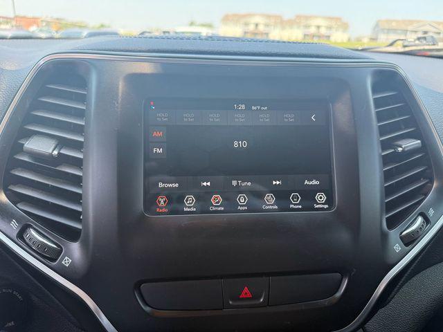 Photo of 2019 Billet Silver Metallic Clearcoat Jeep Cherokee