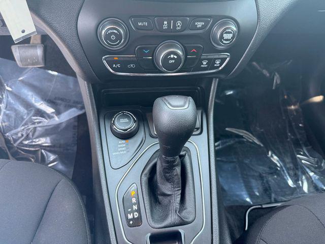 Photo of 2019 Billet Silver Metallic Clearcoat Jeep Cherokee