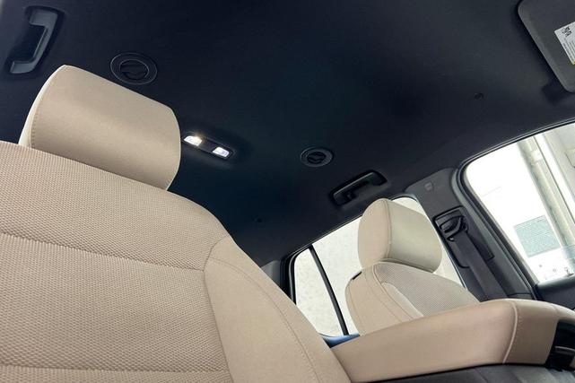 Photo of 2022 Mosaic Black Metallic Chevrolet Traverse