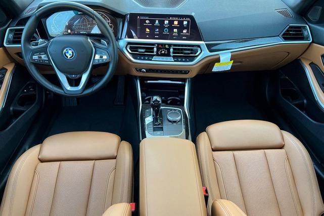 Photo of 2022 Phytonic Blue Metallic BMW 330e