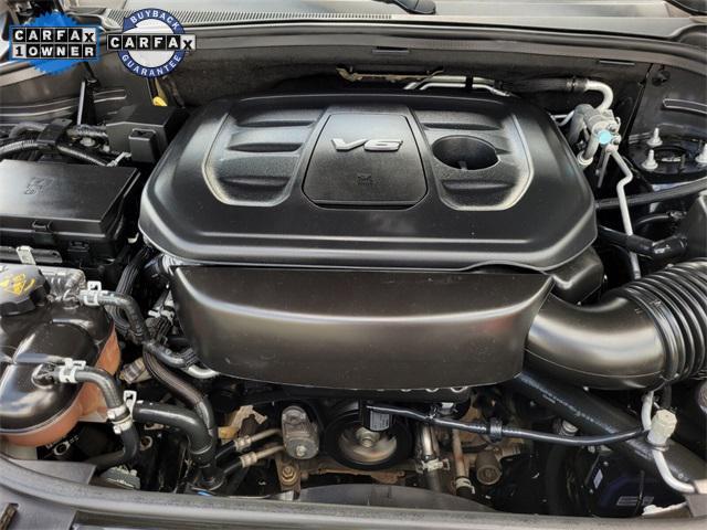 Photo of 2018 DB Black Crystal Clearcoat Dodge Durango