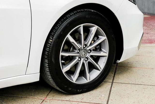 Photo of 2019 White Acura TLX
