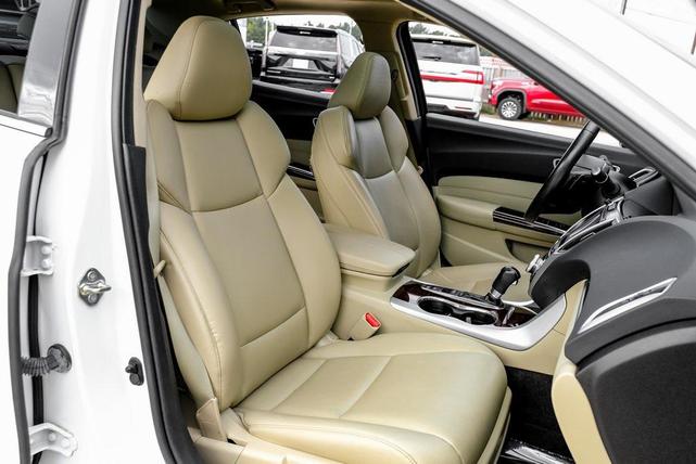 Photo of 2019 White Acura TLX