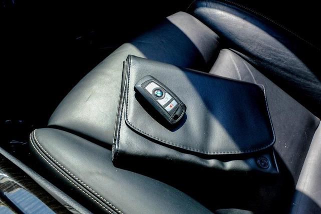 Photo of 2016 Glacier Silver Metallic BMW 528