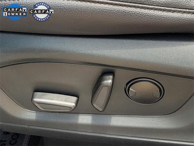 Photo of 2022 Star White Metallic Tri-Coat Ford Explorer
