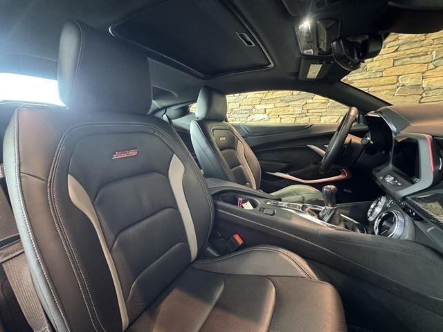 Photo of 2023 Sharkskin Metallic Chevrolet Camaro