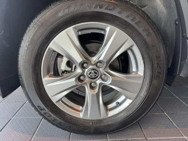 Photo of 2023 Ice Cap Toyota RAV4