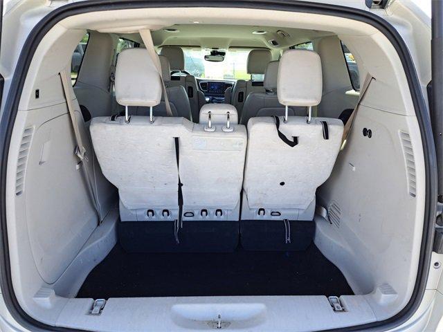 Photo of 2017 White Chrysler Pacifica