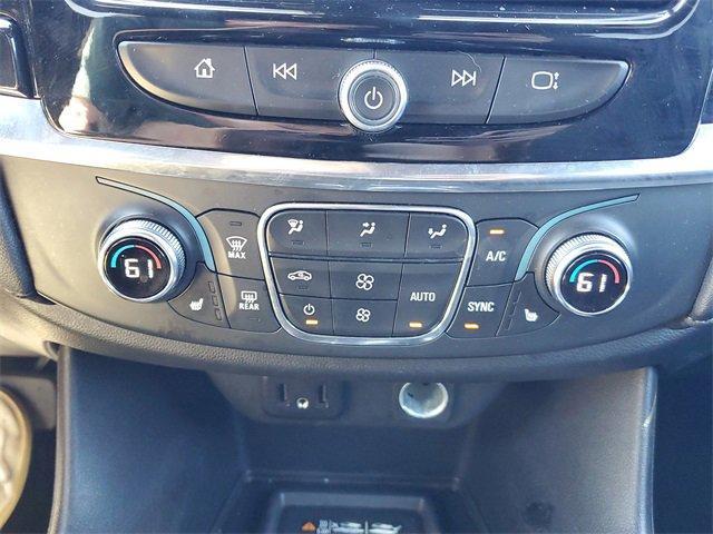 Photo of 2023 Summit White Chevrolet Traverse