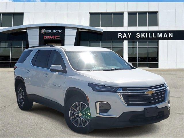 Photo of 2023 Summit White Chevrolet Traverse