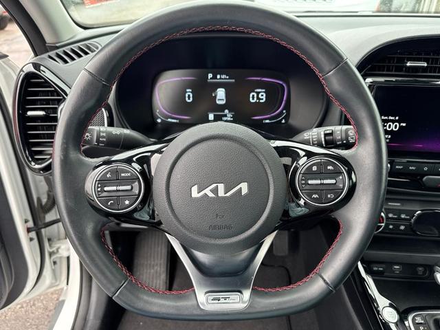 Photo of 2023 White Kia Soul