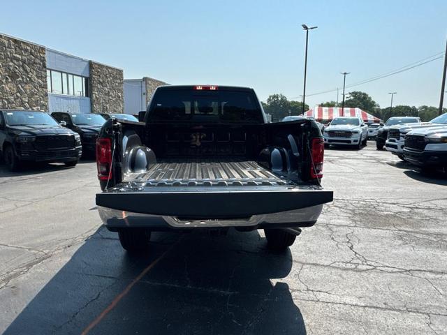 Photo of 2025 Black RAM 2500