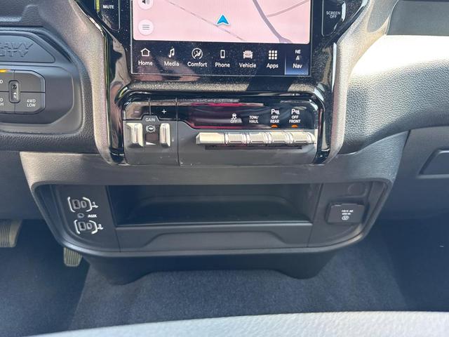 Photo of 2025 Bright White Clearcoat RAM 2500