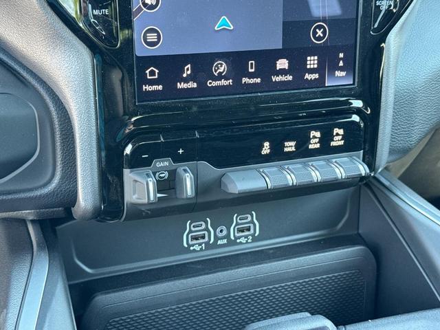 Photo of 2025 Bright White Clearcoat RAM 2500