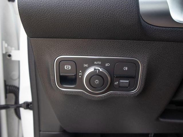 Photo of 2024 White Mercedes-Benz EQB 300