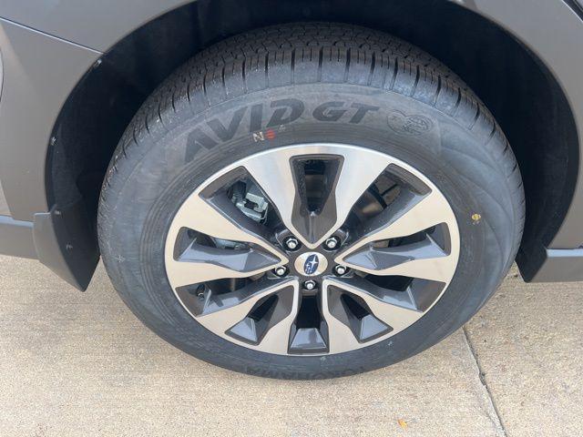 Photo of 2025 Magnetite Gray Metallic Subaru Outback