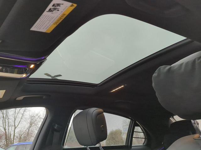 Photo of 2024 MANUFAKTUR Signature Graphite Gray Solid Mercedes-Benz S-Class