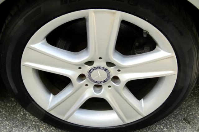 Photo of 2011 Gray Mercedes-Benz C-Class