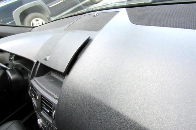 Photo of 2011 Gray Mercedes-Benz C-Class