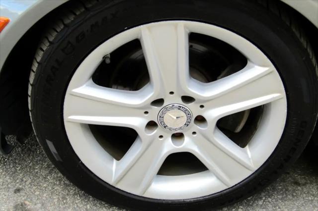 Photo of 2011 Gray Mercedes-Benz C-Class