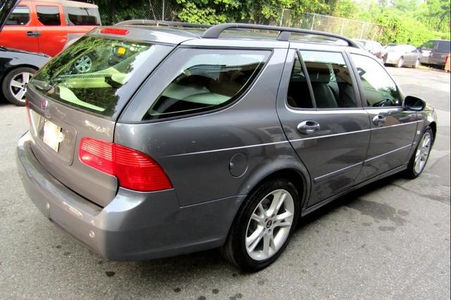 Photo of 2007 Gray Saab 9-5
