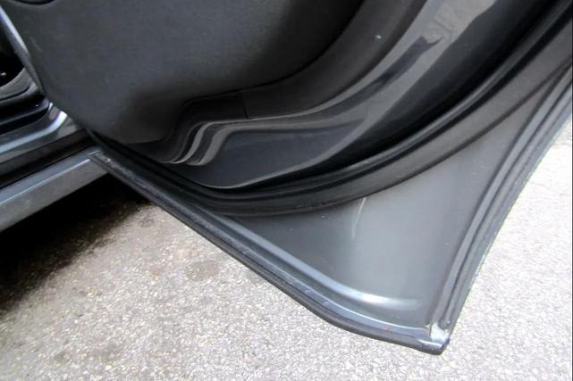 Photo of 2007 Gray Saab 9-5