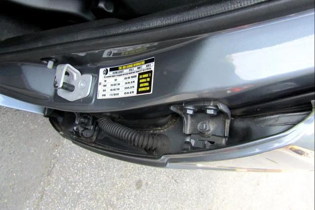 Photo of 2007 Gray Saab 9-5