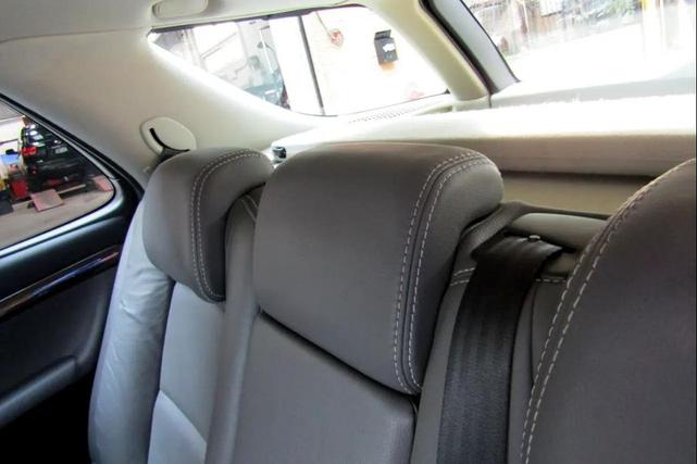 Photo of 2007 Gray Saab 9-5