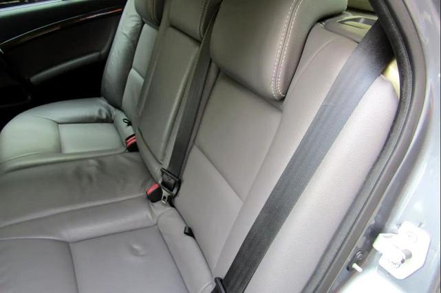Photo of 2007 Gray Saab 9-5
