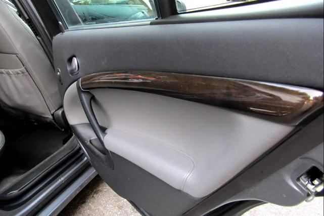 Photo of 2007 Gray Saab 9-5