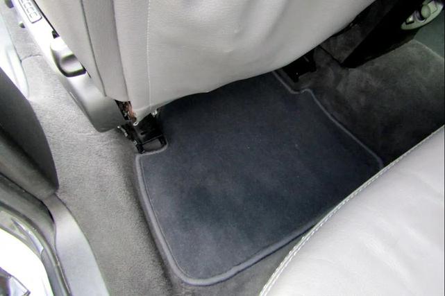 Photo of 2007 Gray Saab 9-5