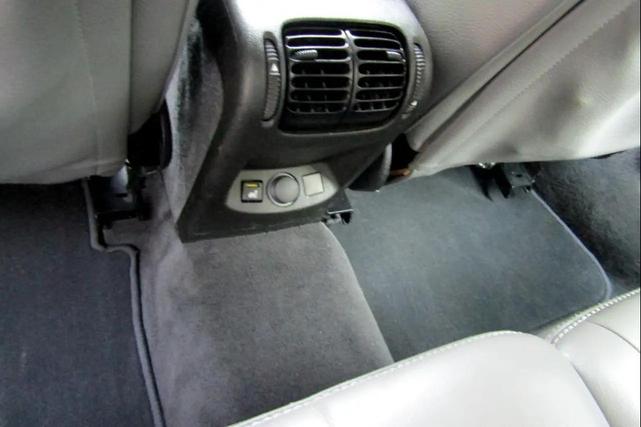 Photo of 2007 Gray Saab 9-5