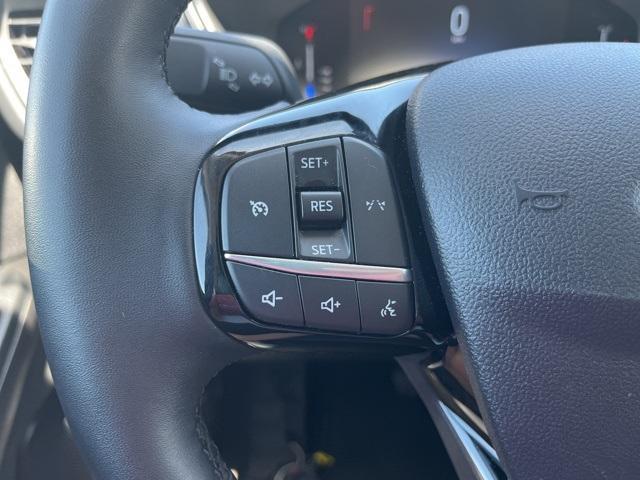 Photo of 2024 Oxford White Ford Escape
