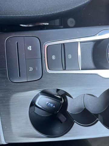 Photo of 2024 Oxford White Ford Escape
