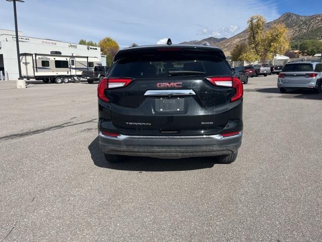 Photo of 2024 Ebony Twilight Metallic GMC Terrain