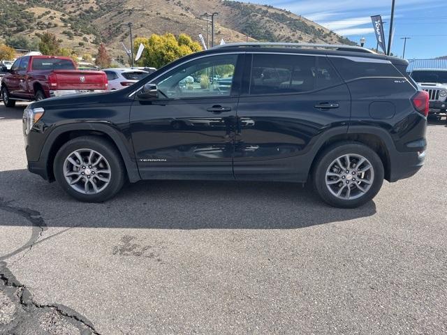 Photo of 2024 Ebony Twilight Metallic GMC Terrain