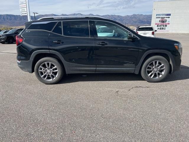 Photo of 2024 Ebony Twilight Metallic GMC Terrain