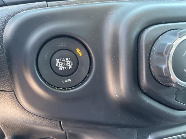 Photo of 2022 Bright White Clearcoat Jeep Wrangler Unlimited