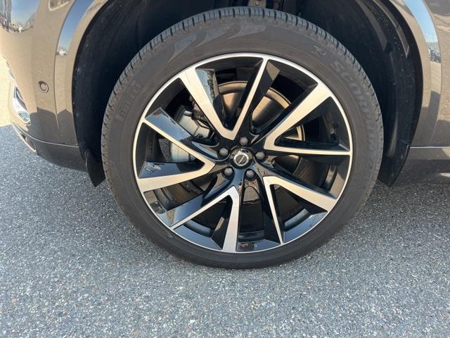 Photo of 2024 Black Volvo XC90