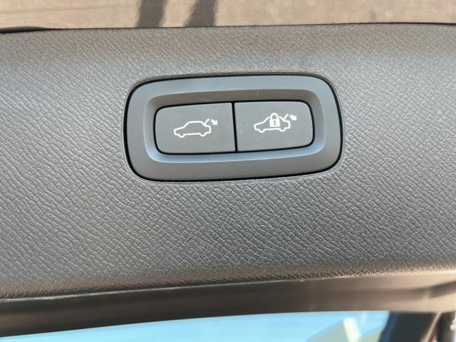 Photo of 2024 Black Volvo XC90