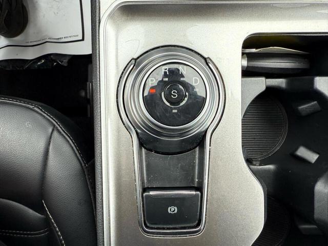 Photo of 2024 White Ford Edge