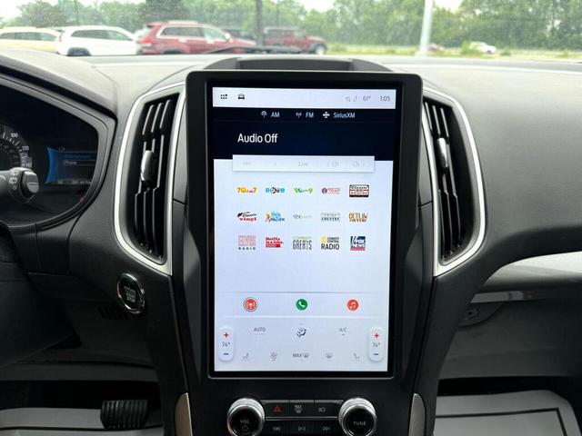 Photo of 2024 White Ford Edge