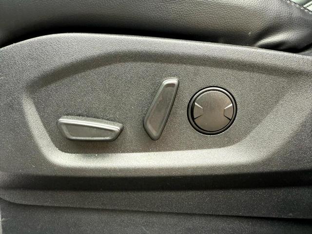 Photo of 2024 White Ford Edge