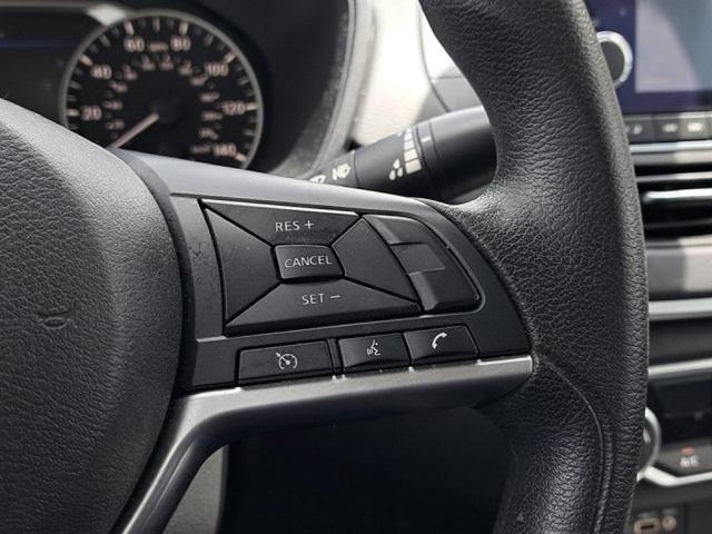 Photo of 2022 Silver Nissan Altima