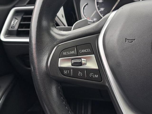 Photo of 2019 Black BMW 330