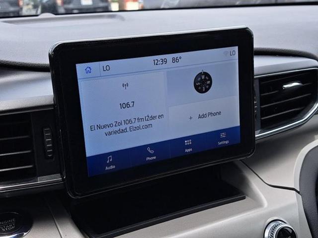 Photo of 2023 White Ford Explorer