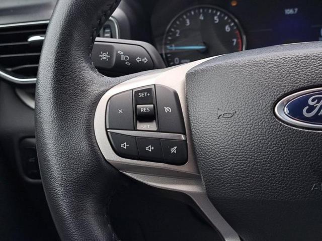 Photo of 2023 White Ford Explorer
